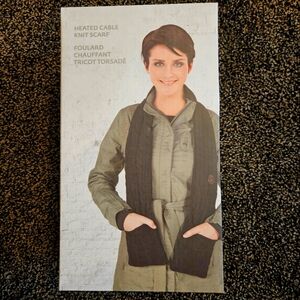 Heated cable knit scarf